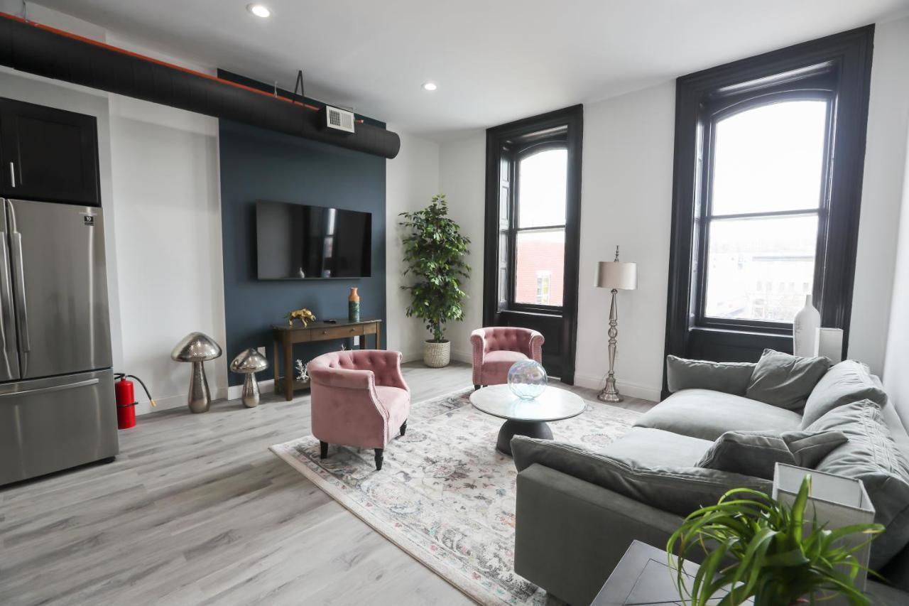 Downtown Easton Apartment Bagian luar foto