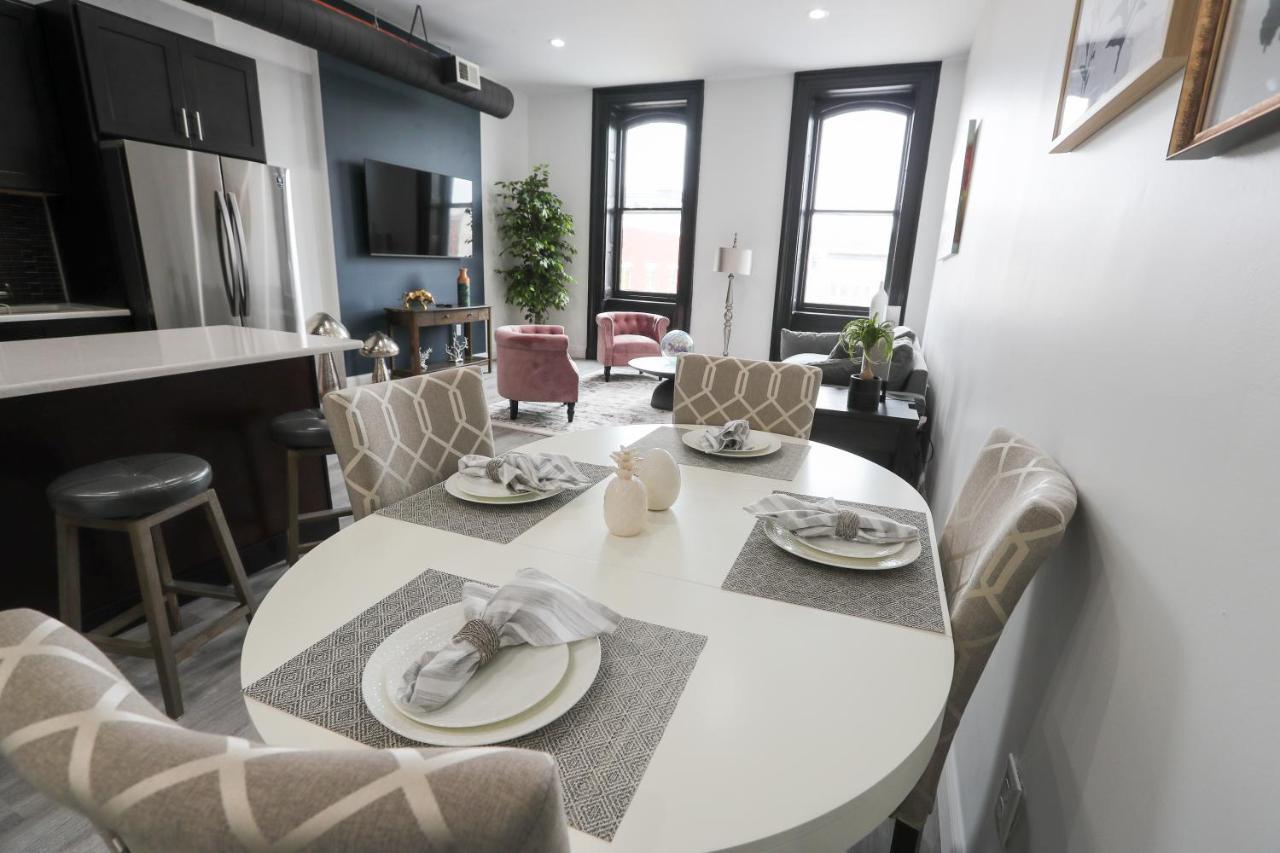 Downtown Easton Apartment Bagian luar foto