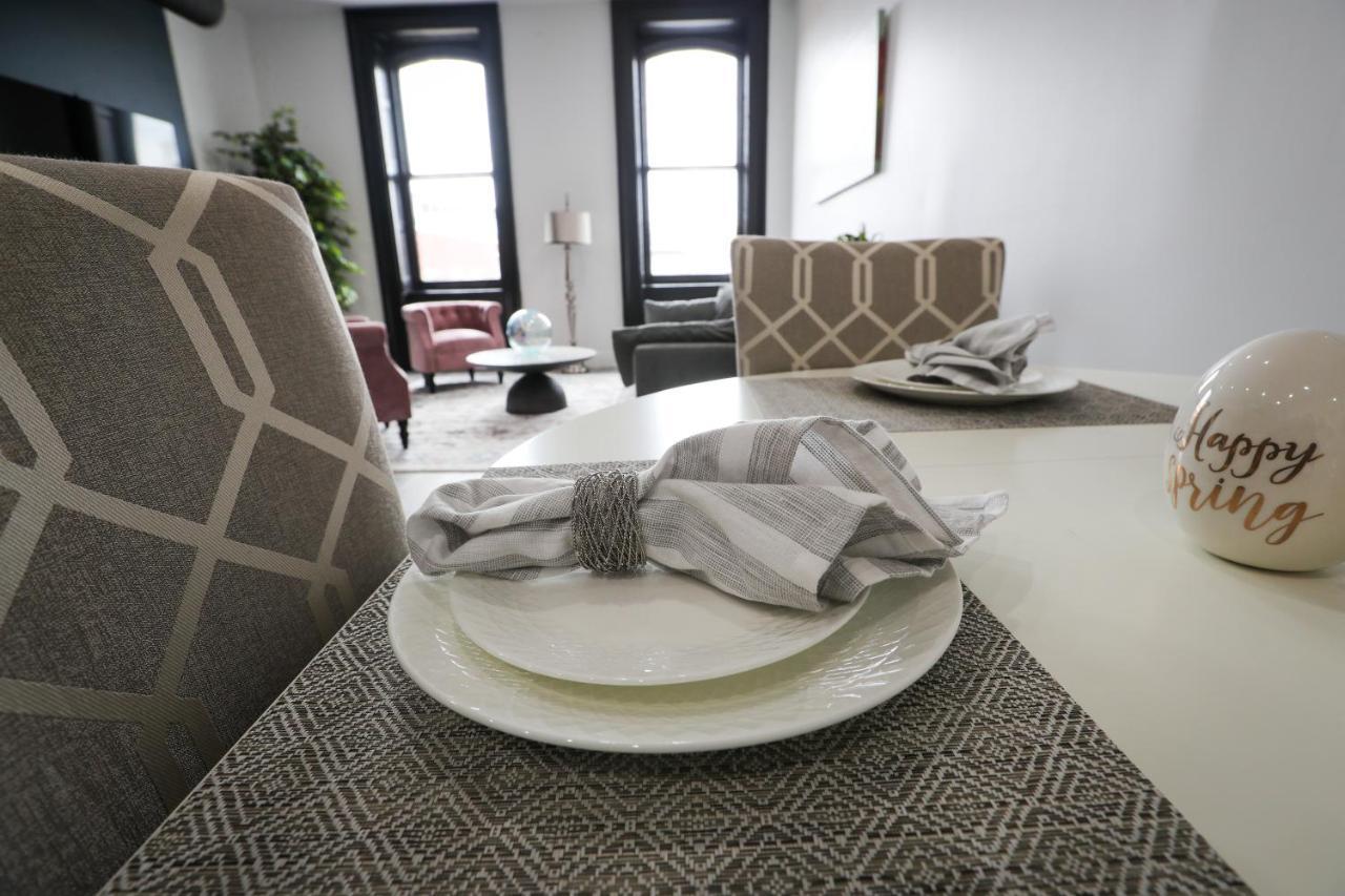 Downtown Easton Apartment Bagian luar foto