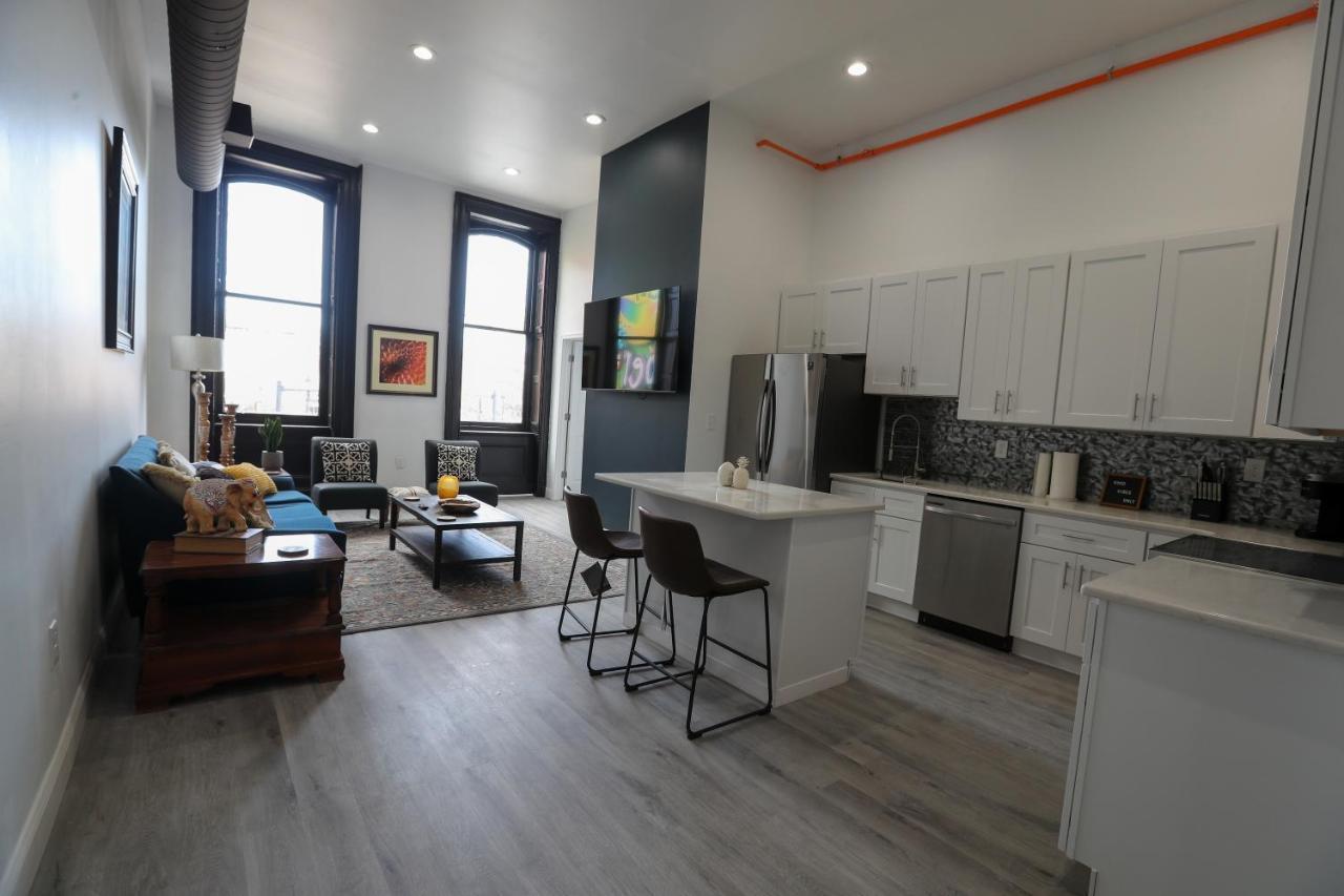 Downtown Easton Apartment Bagian luar foto
