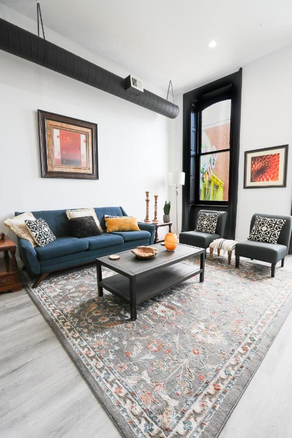Downtown Easton Apartment Bagian luar foto