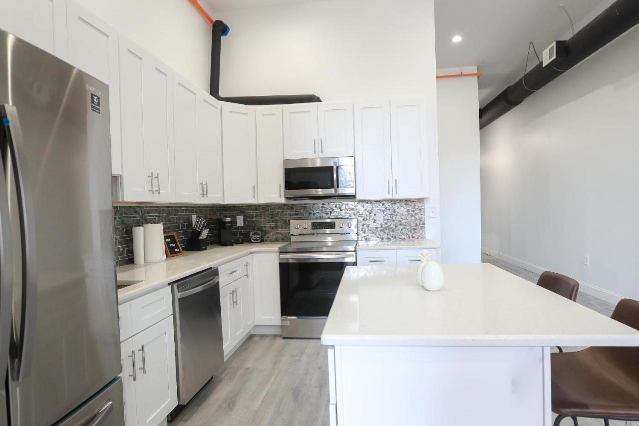 Downtown Easton Apartment Bagian luar foto