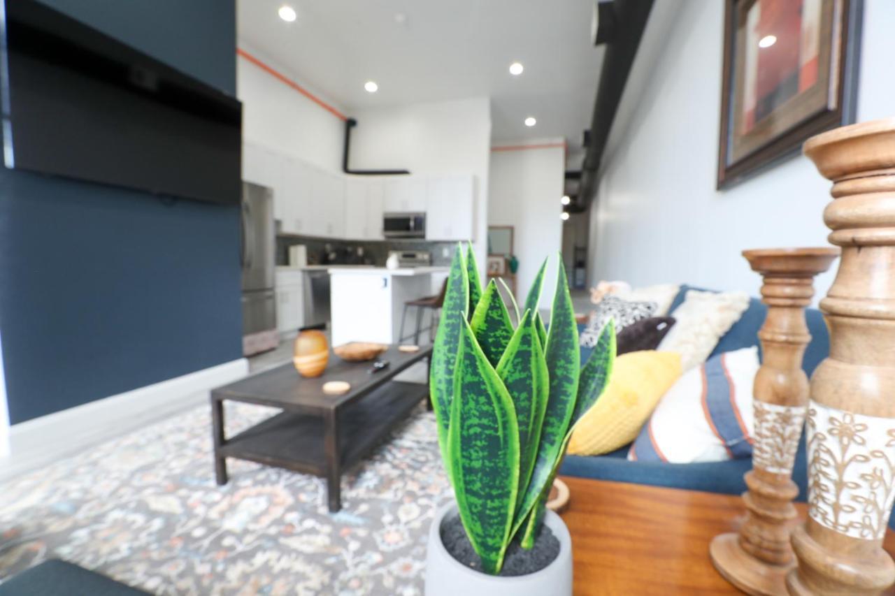 Downtown Easton Apartment Bagian luar foto