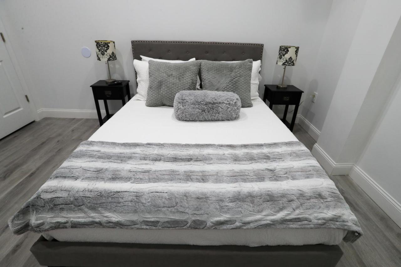 Downtown Easton Apartment Bagian luar foto