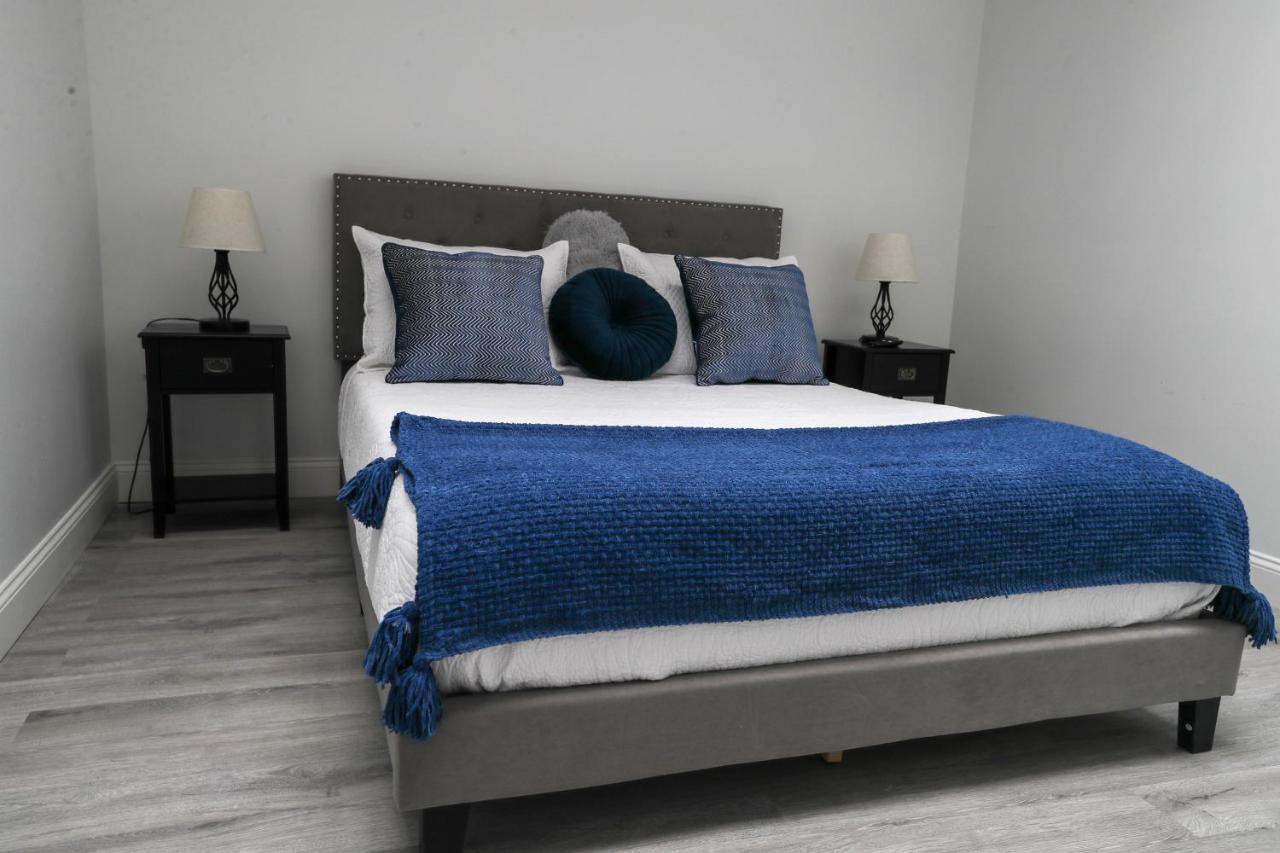 Downtown Easton Apartment Bagian luar foto