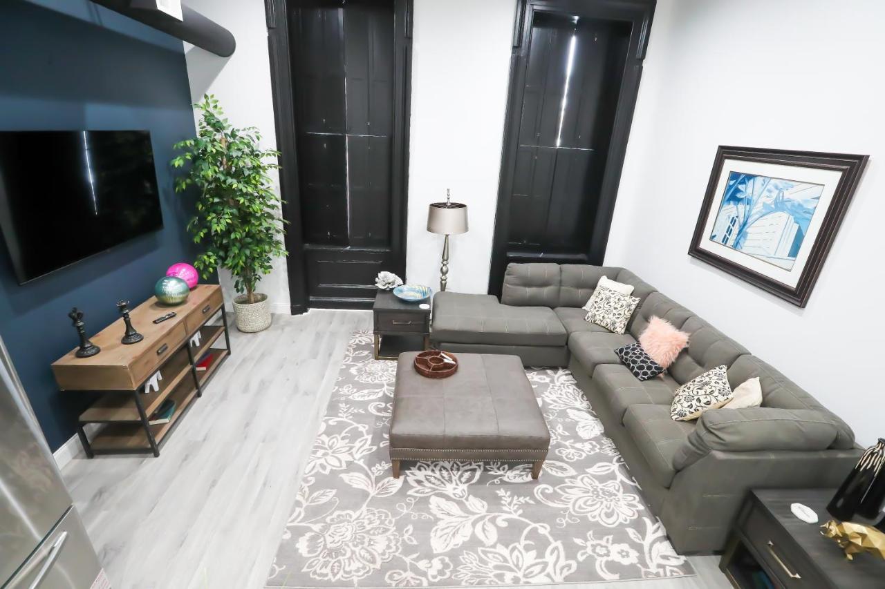 Downtown Easton Apartment Bagian luar foto