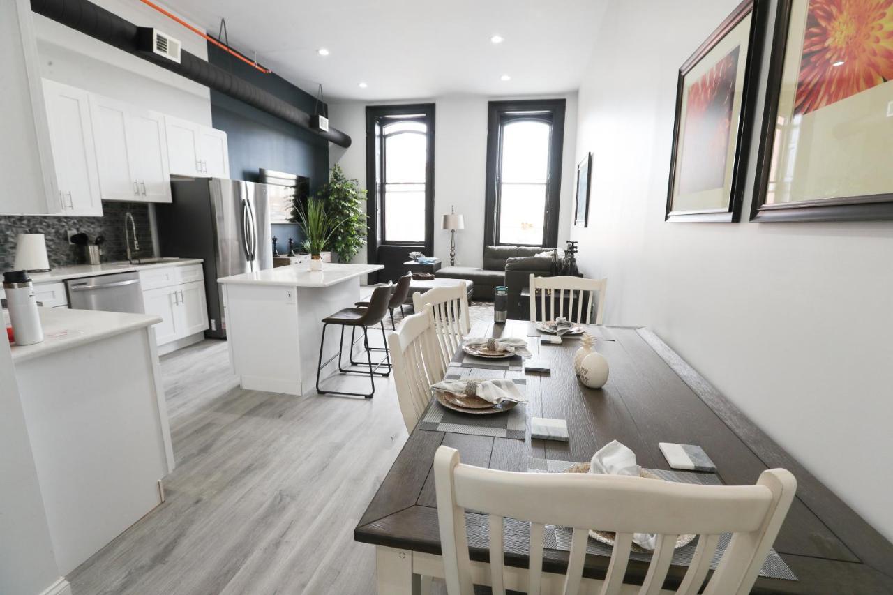 Downtown Easton Apartment Bagian luar foto